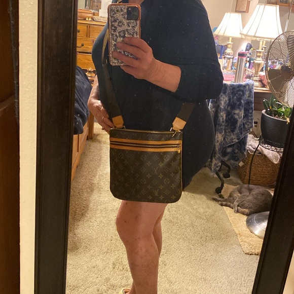 🩷 LOUIS VUITTON BOSPHORE MONOGRAM CROSSBODY 🩷 - Picture 14 of 16